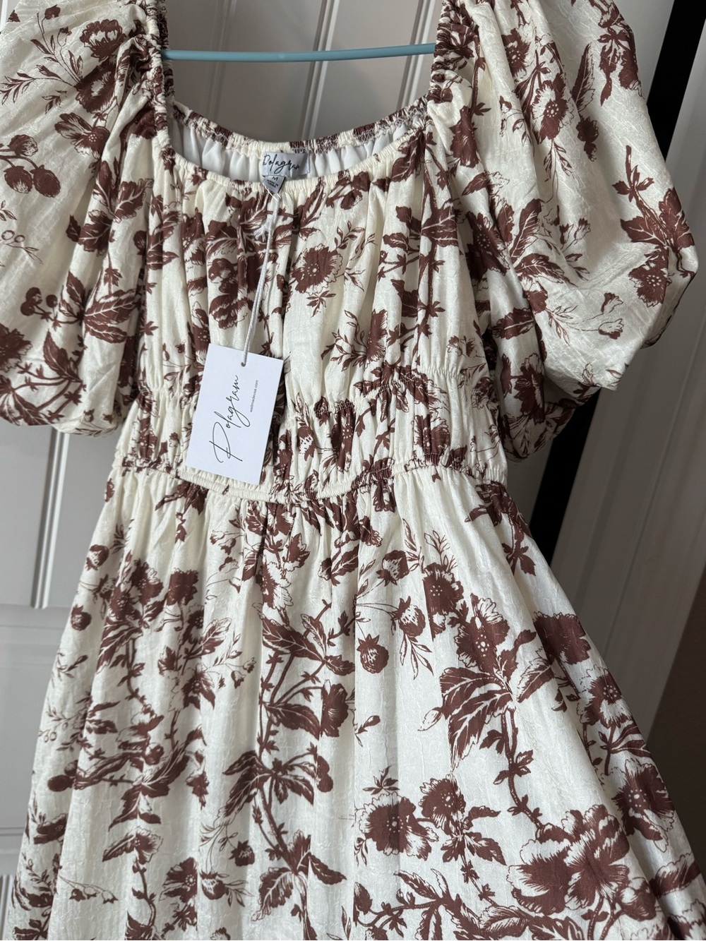 Women’s Cream Dress with Brown Floral Print and Puff Sleeves - Picture 2 of 3